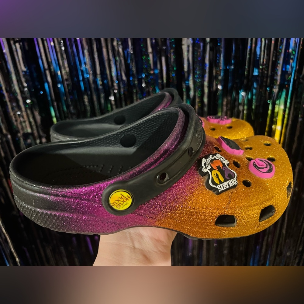 Women’s glitter size 7 Hocus Pocus crocs - Picture 2 of 6